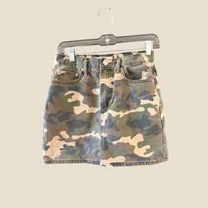 Gap 1969 Womens Camouflage Denim Mini Skirt Green‎ Brown Camo Size 26 High Rise